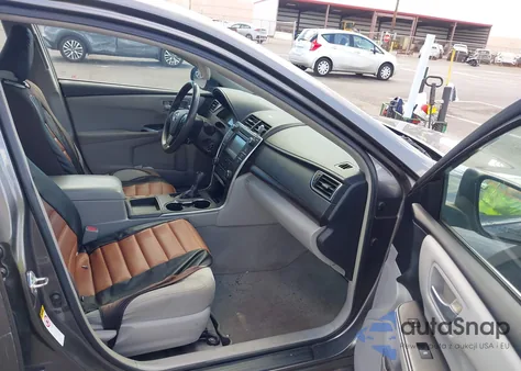 2015 Toyota Camry Le z USA, uszkodzony, nr VIN 4T1BF1FK6FU899000